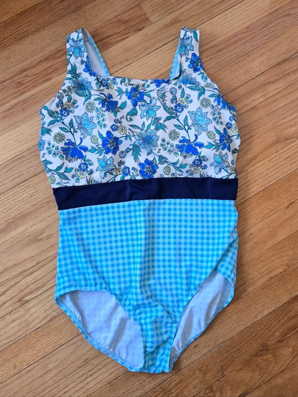 NWOT Lands End Swimsuit Tugless Floral Modest Beach Resortwear Summer
